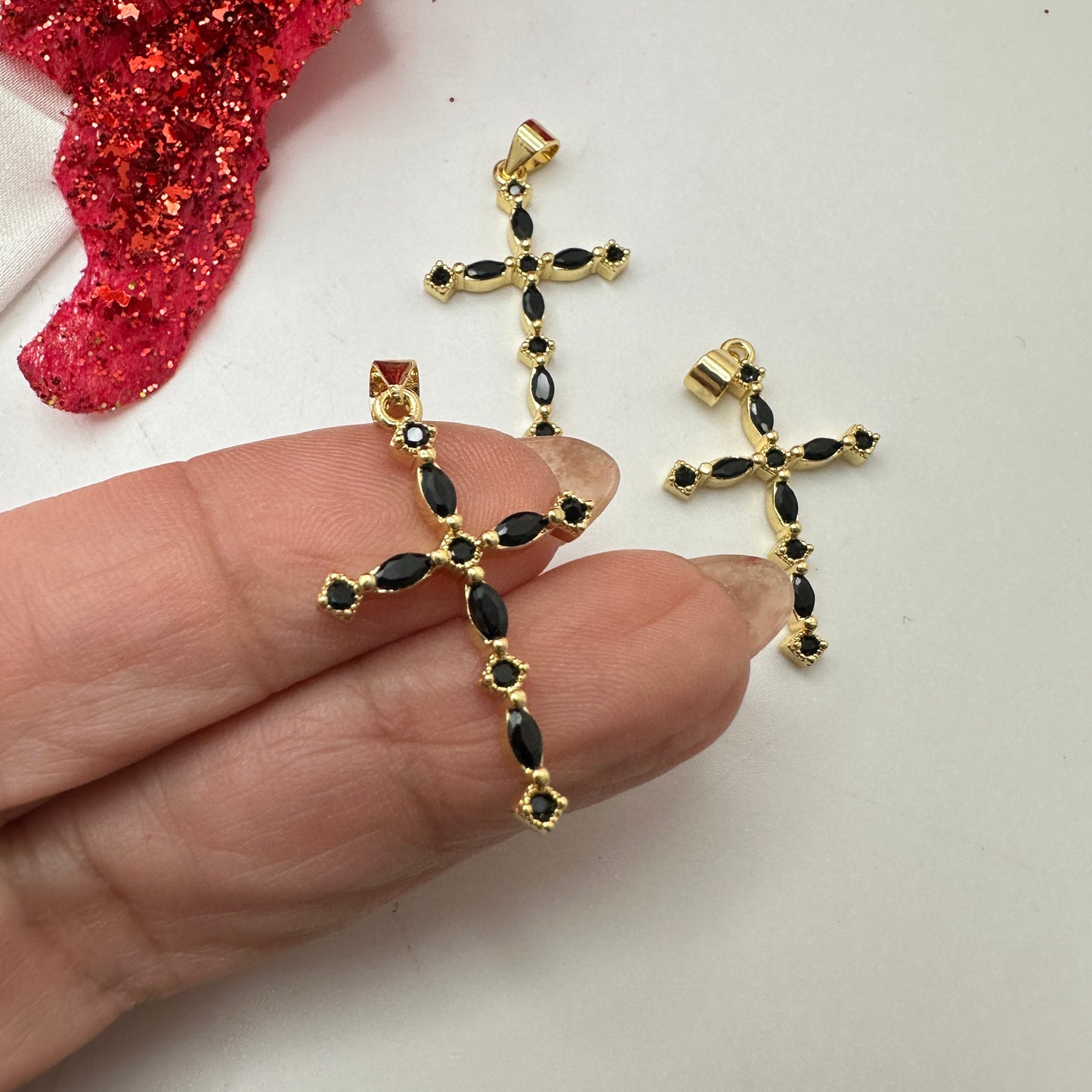 Charm Cruz Gold Plated con Zirconias