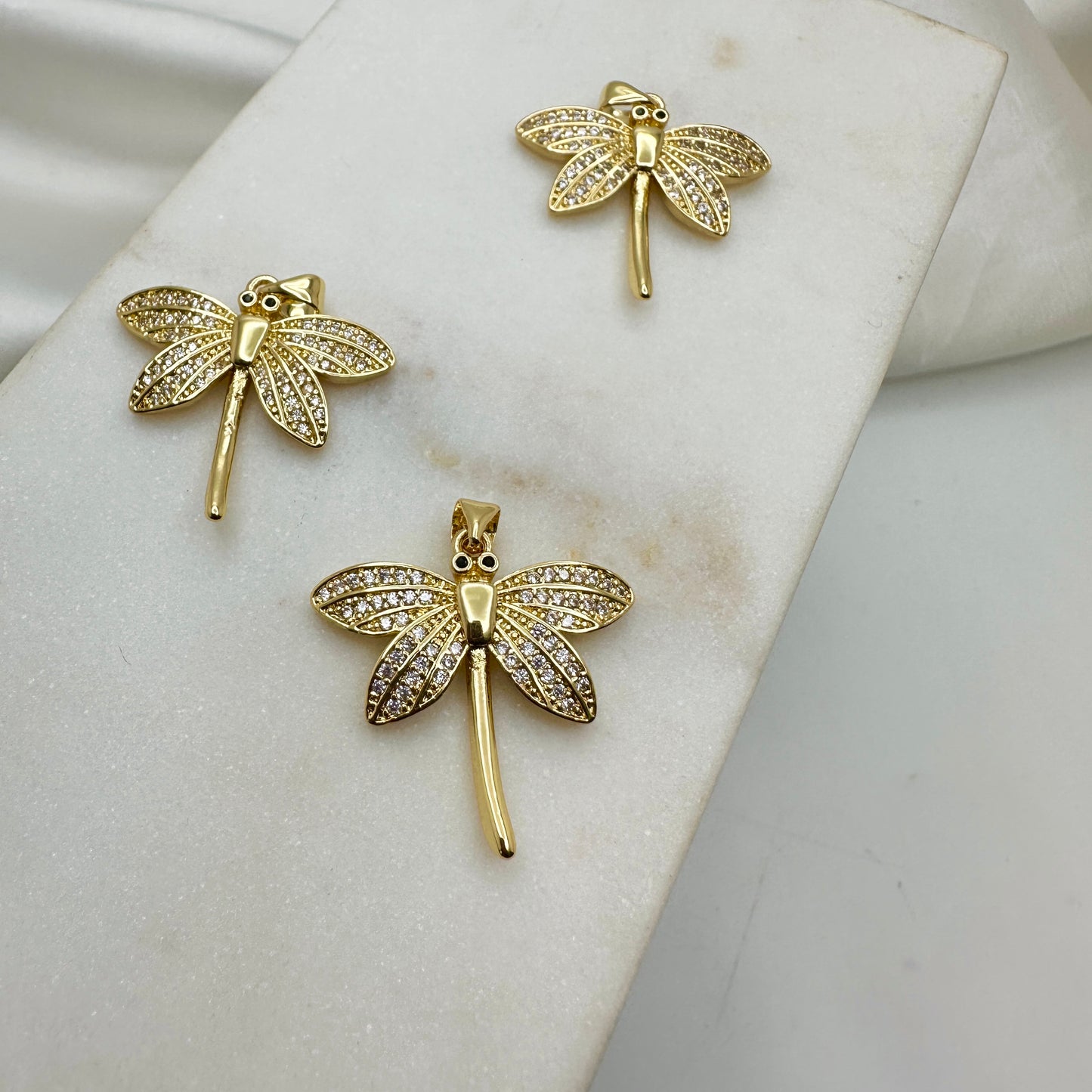 Charm de Libélula GP 18k