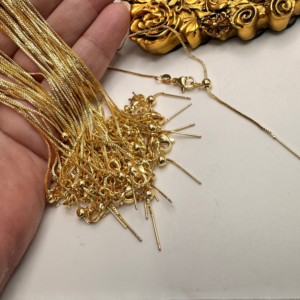 Cadena Ajustable tipo Aguja Gold Plated 18k