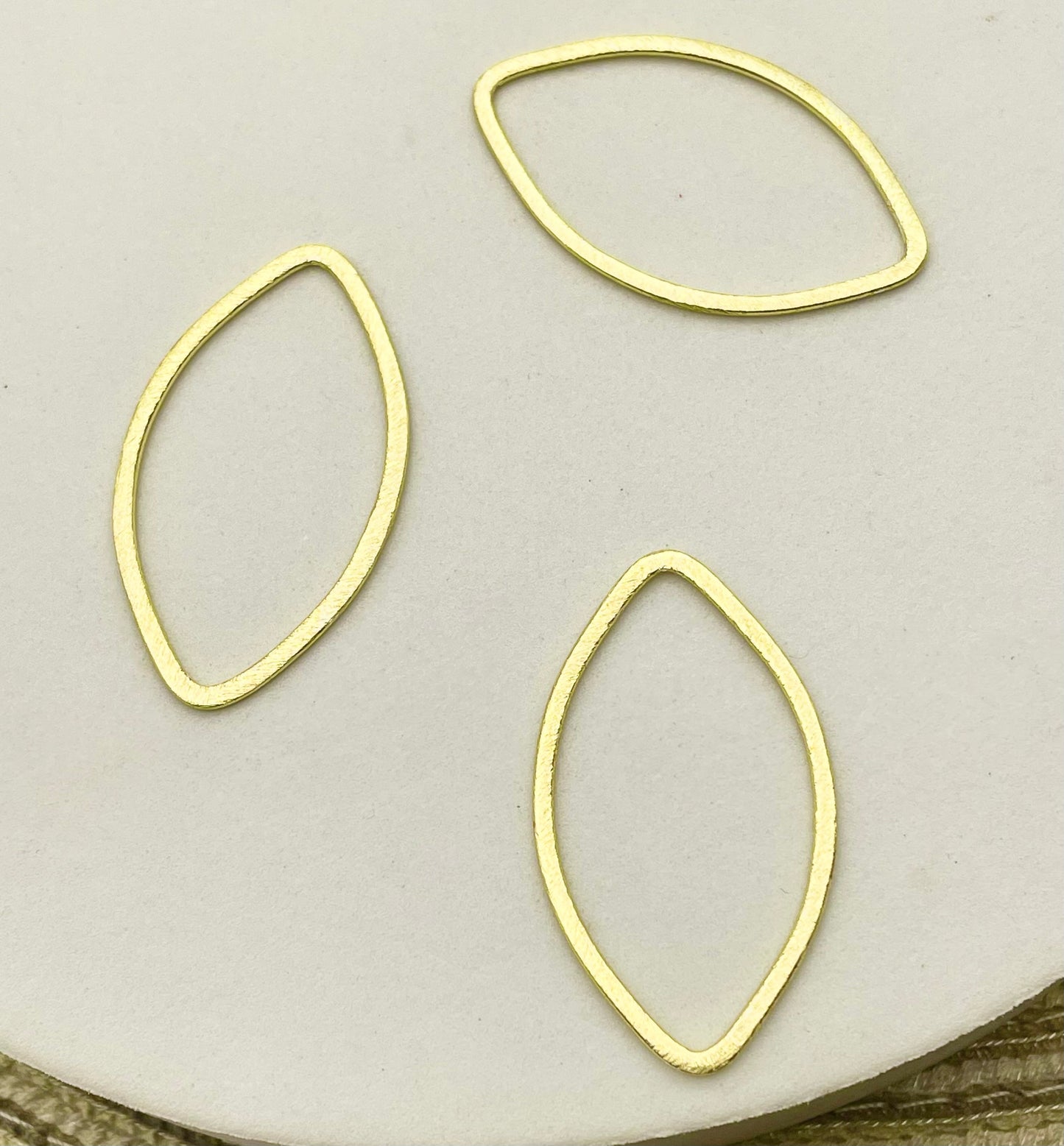 Focal Horse Eye Enchape Indú