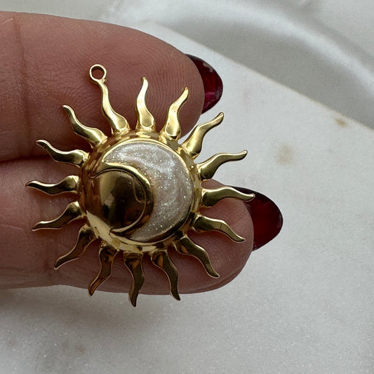 Sol y Luna esmaltada en Stainless Steel