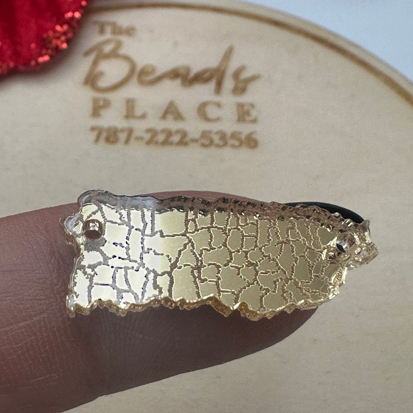 Mapa de Puerto Rico en Acrílico Espejo Dorado conector