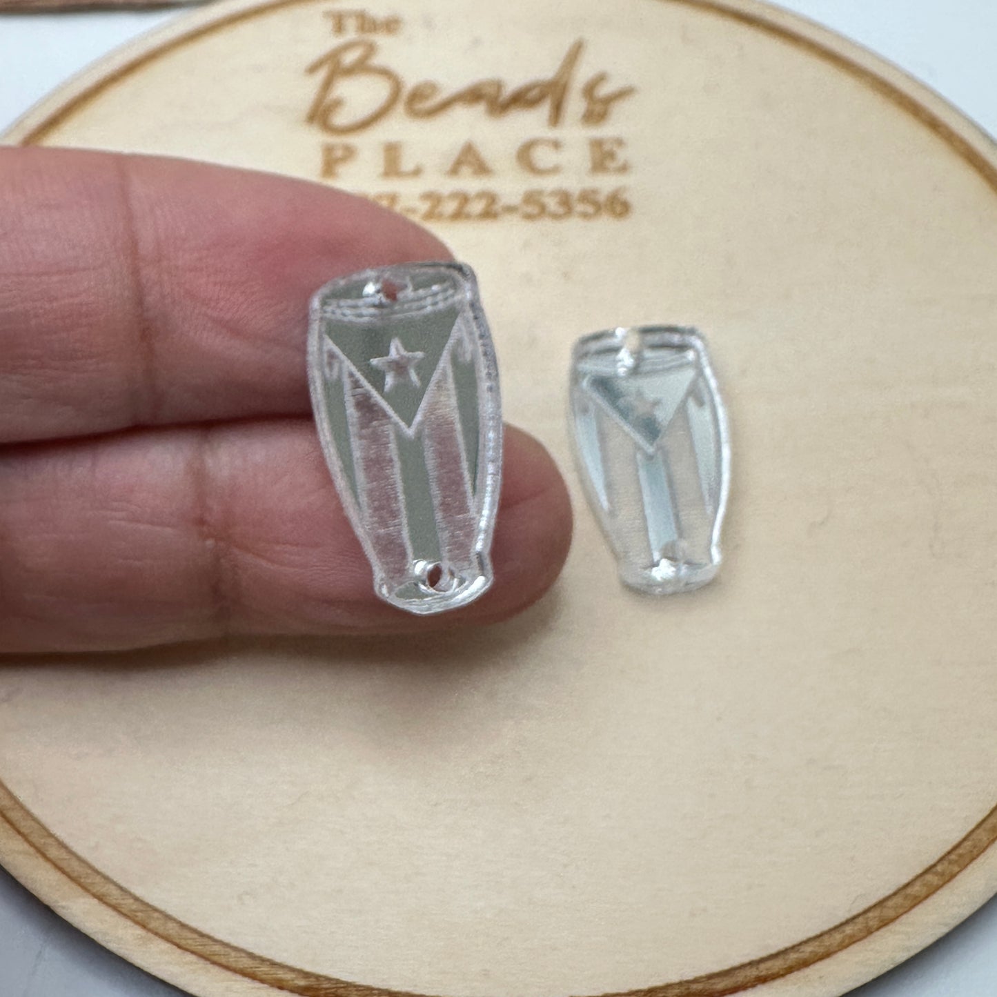 Congas tipo conector en Acrílico espejo Plata