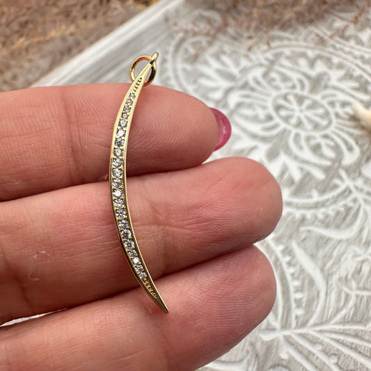 Dije de luna GP 18k con Zirconias