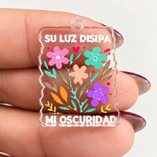 Charm frase “ Su luz Disipa mi Oscuridad”