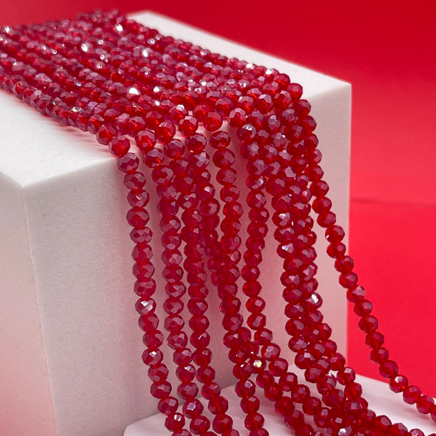 Clear Rojo Rondelle 4mm